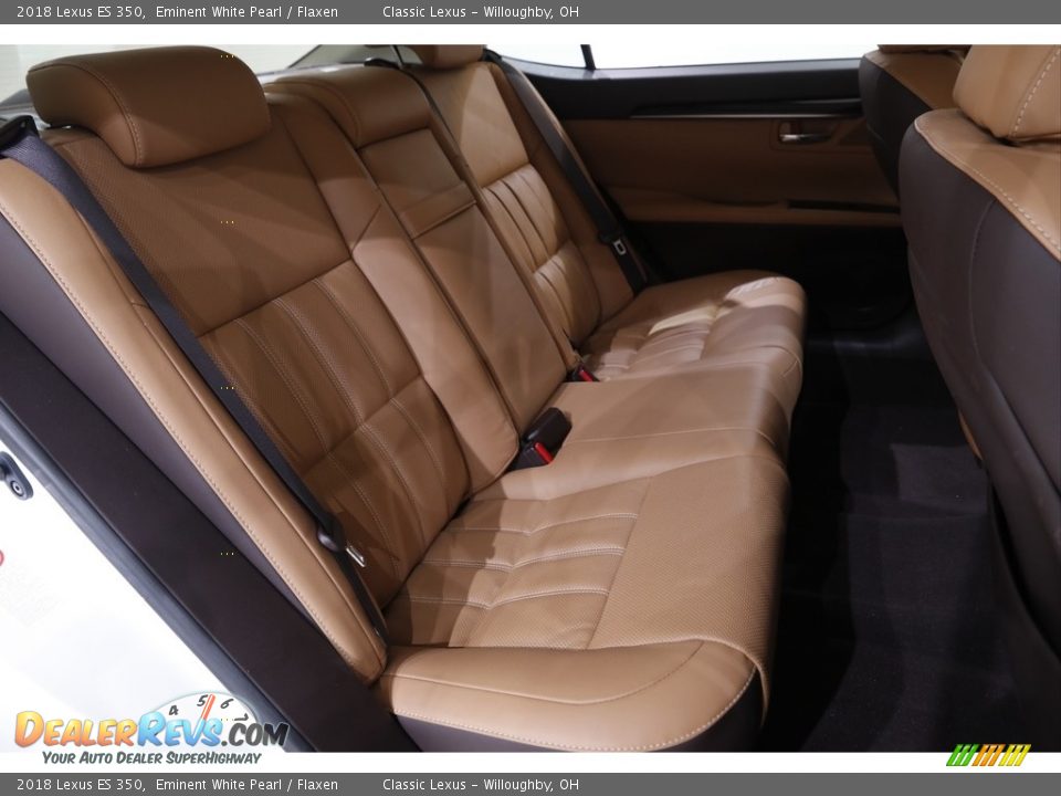 Rear Seat of 2018 Lexus ES 350 Photo #18