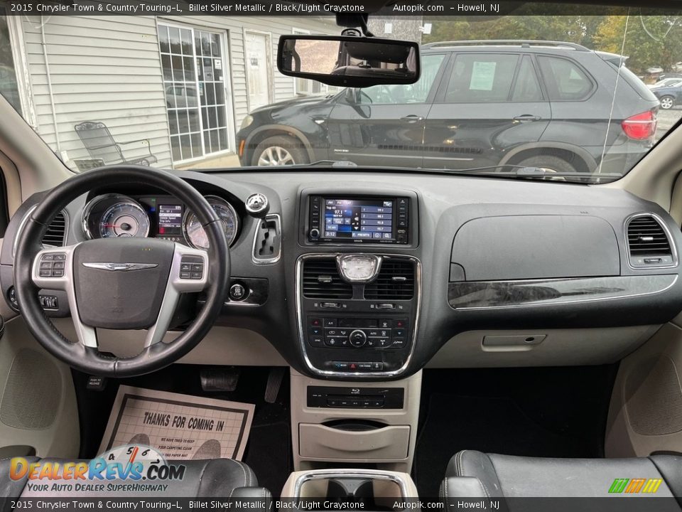 2015 Chrysler Town & Country Touring-L Billet Silver Metallic / Black/Light Graystone Photo #17