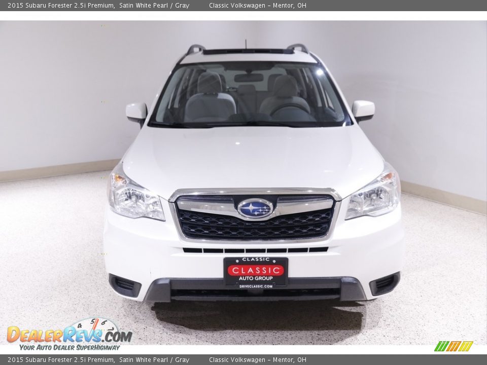 2015 Subaru Forester 2.5i Premium Satin White Pearl / Gray Photo #2