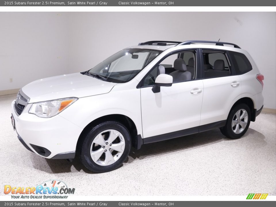 2015 Subaru Forester 2.5i Premium Satin White Pearl / Gray Photo #3