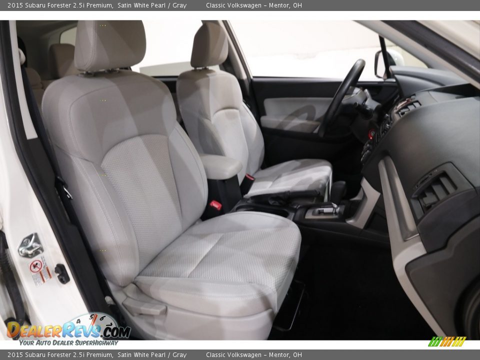 2015 Subaru Forester 2.5i Premium Satin White Pearl / Gray Photo #16