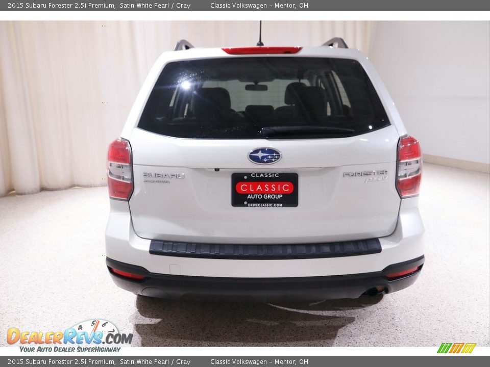 2015 Subaru Forester 2.5i Premium Satin White Pearl / Gray Photo #19