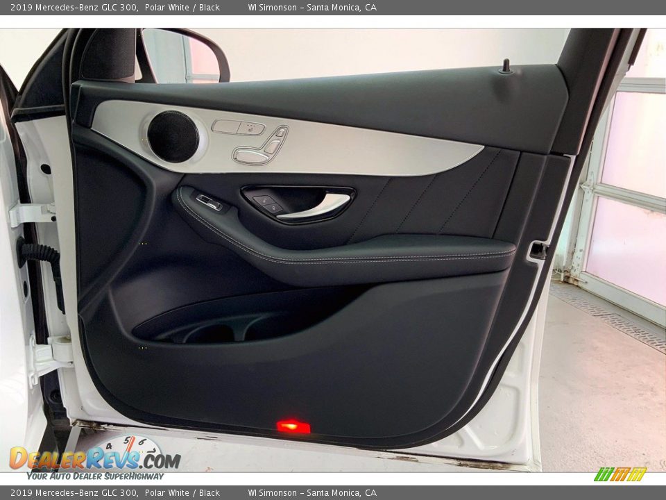 2019 Mercedes-Benz GLC 300 Polar White / Black Photo #27