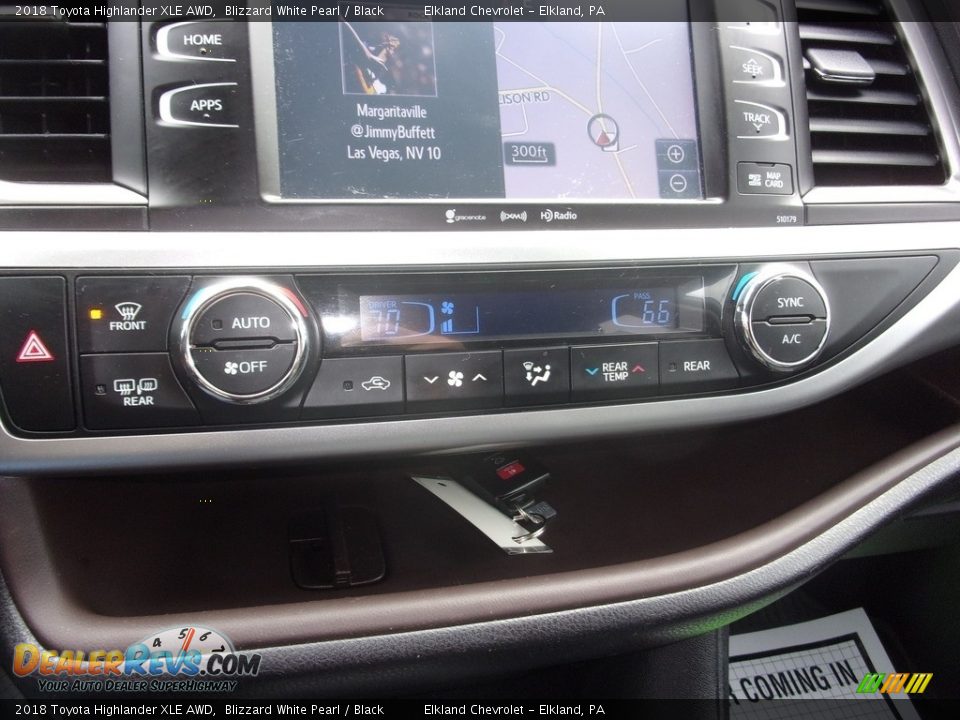 2018 Toyota Highlander XLE AWD Blizzard White Pearl / Black Photo #31