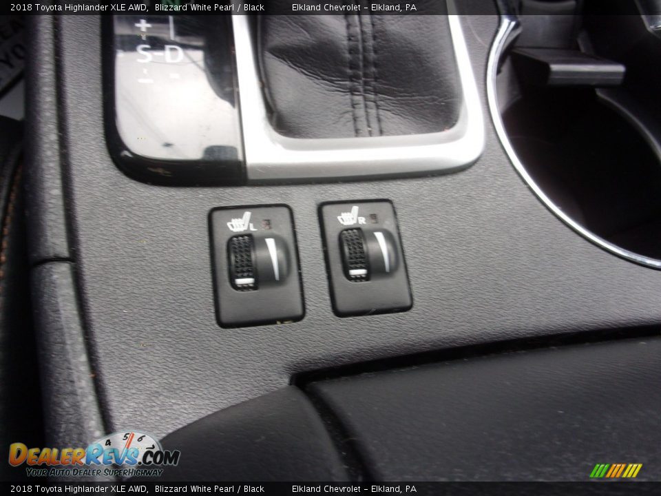 2018 Toyota Highlander XLE AWD Blizzard White Pearl / Black Photo #33