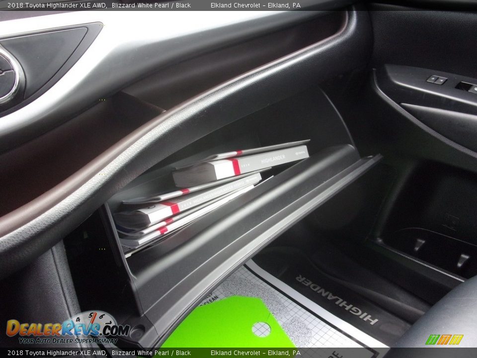 2018 Toyota Highlander XLE AWD Blizzard White Pearl / Black Photo #35