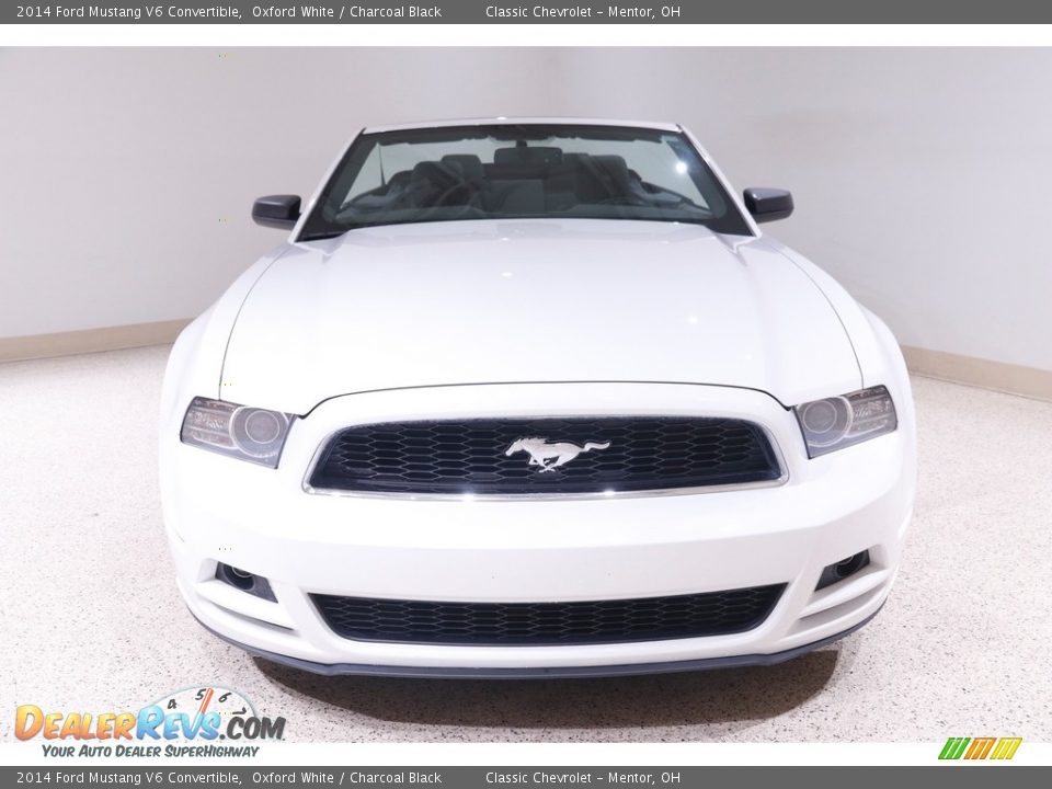 2014 Ford Mustang V6 Convertible Oxford White / Charcoal Black Photo #3