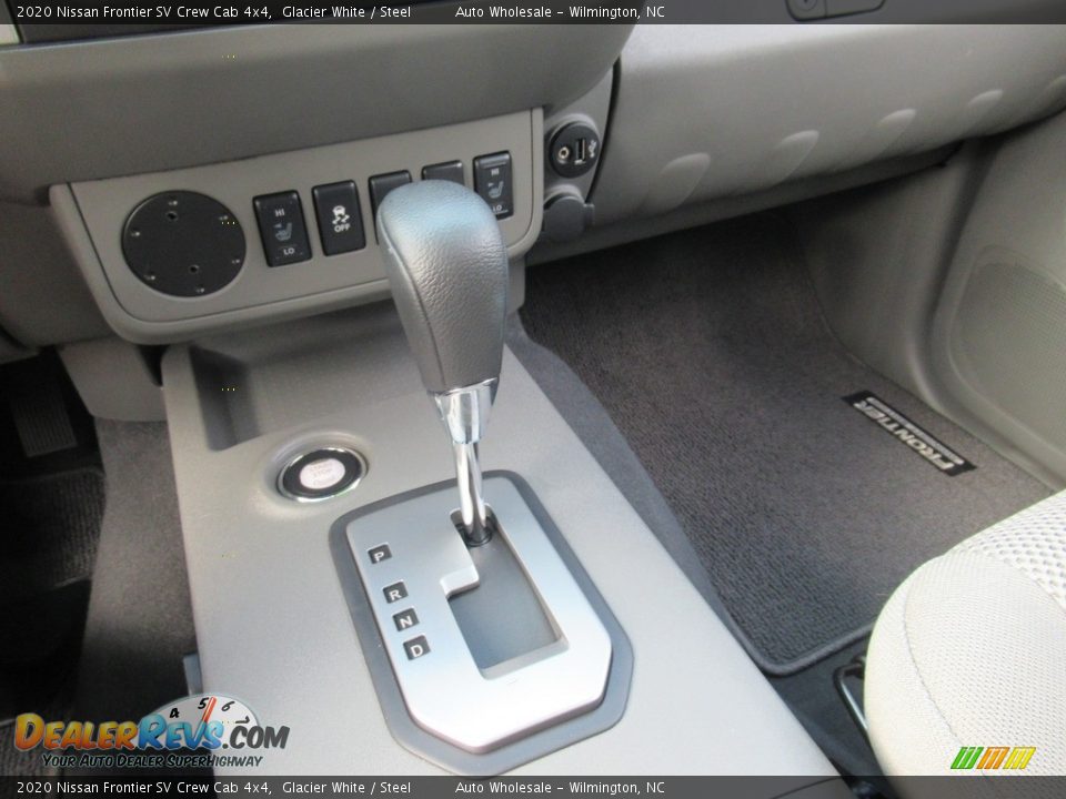 2020 Nissan Frontier SV Crew Cab 4x4 Shifter Photo #19