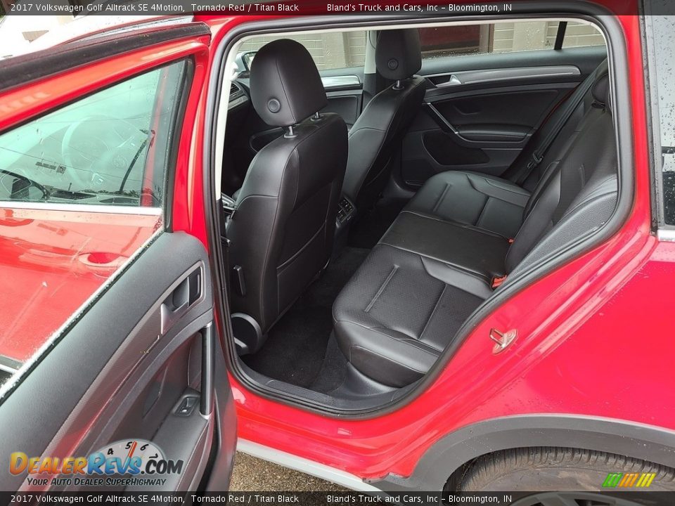 Rear Seat of 2017 Volkswagen Golf Alltrack SE 4Motion Photo #6