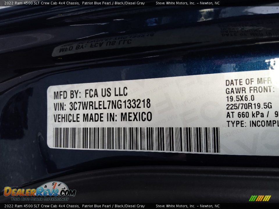 2022 Ram 4500 SLT Crew Cab 4x4 Chassis Patriot Blue Pearl / Black/Diesel Gray Photo #28