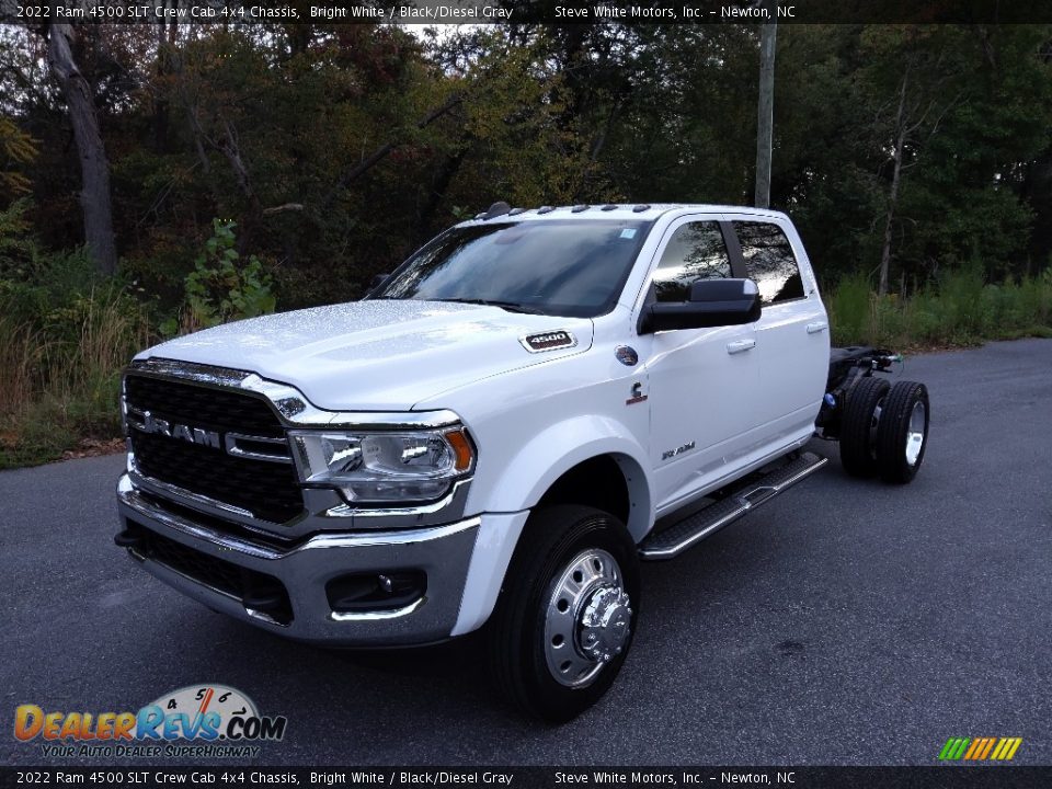 2022 Ram 4500 SLT Crew Cab 4x4 Chassis Bright White / Black/Diesel Gray Photo #2