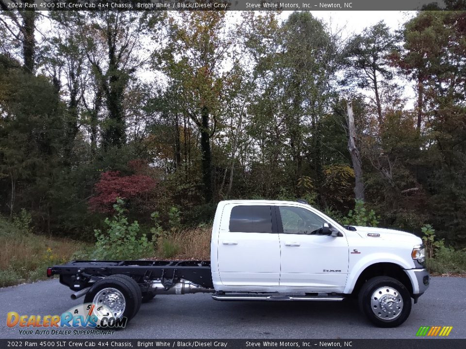 2022 Ram 4500 SLT Crew Cab 4x4 Chassis Bright White / Black/Diesel Gray Photo #5