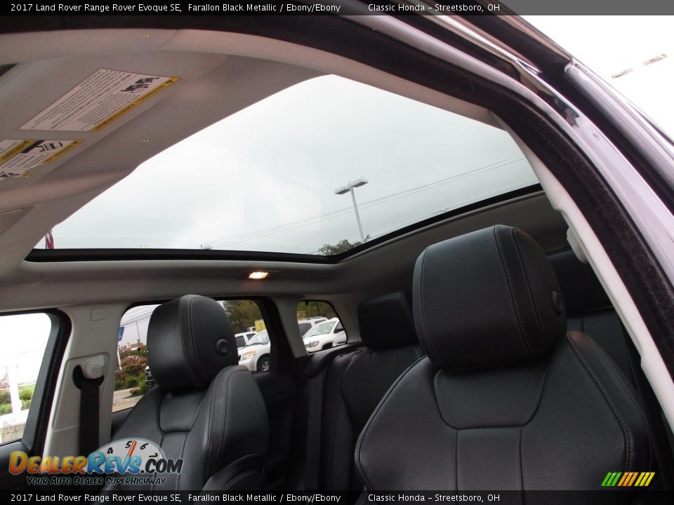 2017 Land Rover Range Rover Evoque SE Farallon Black Metallic / Ebony/Ebony Photo #31
