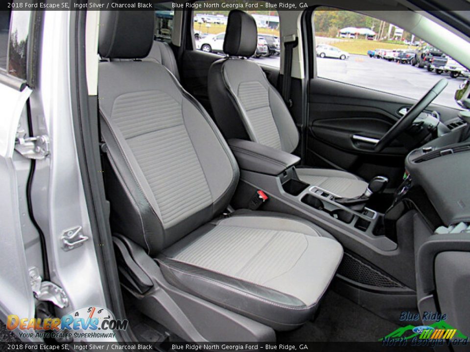 2018 Ford Escape SE Ingot Silver / Charcoal Black Photo #12