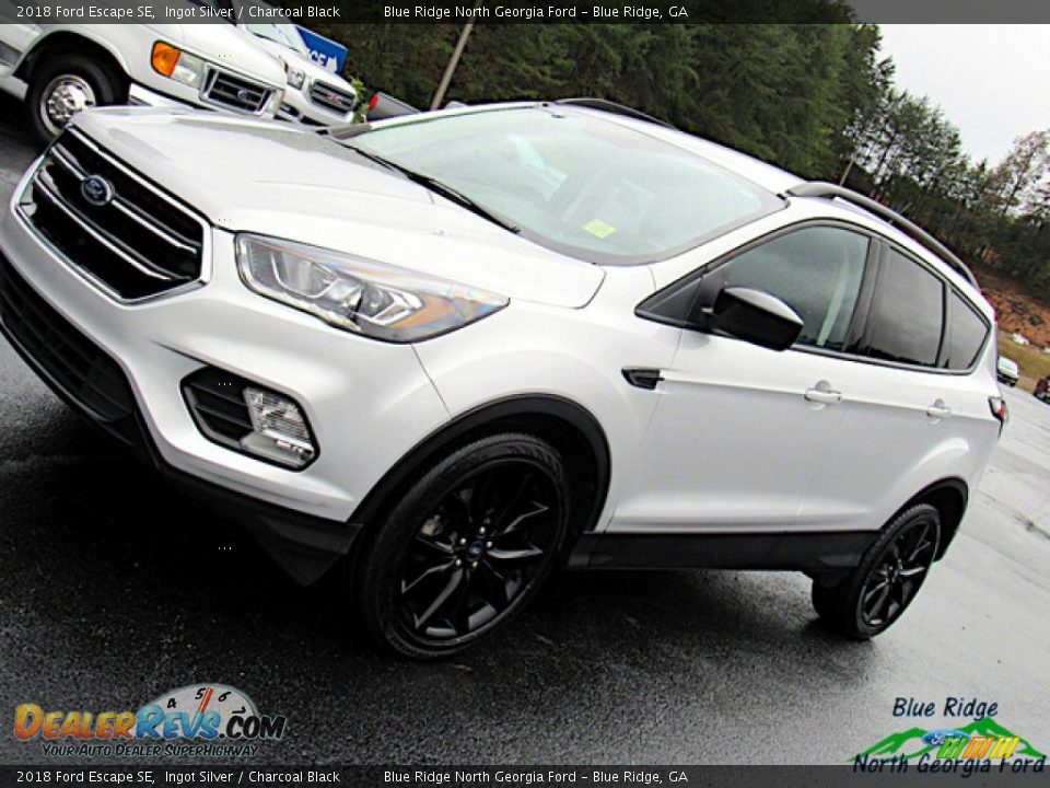 2018 Ford Escape SE Ingot Silver / Charcoal Black Photo #27