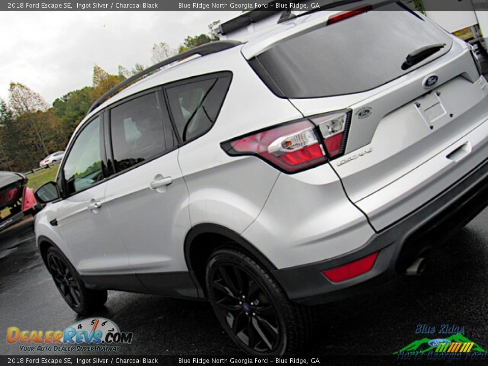 2018 Ford Escape SE Ingot Silver / Charcoal Black Photo #30