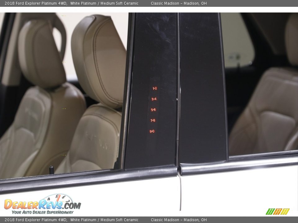 2018 Ford Explorer Platinum 4WD White Platinum / Medium Soft Ceramic Photo #4