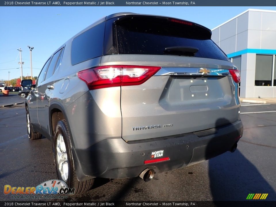 2018 Chevrolet Traverse LT AWD Pepperdust Metallic / Jet Black Photo #5