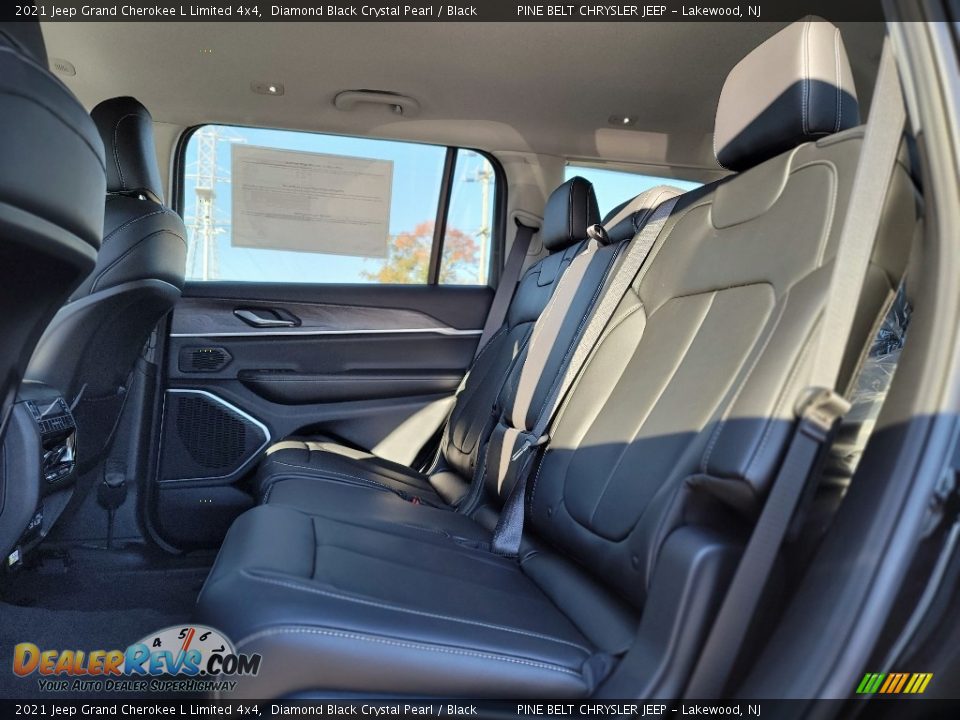 2021 Jeep Grand Cherokee L Limited 4x4 Diamond Black Crystal Pearl / Black Photo #10