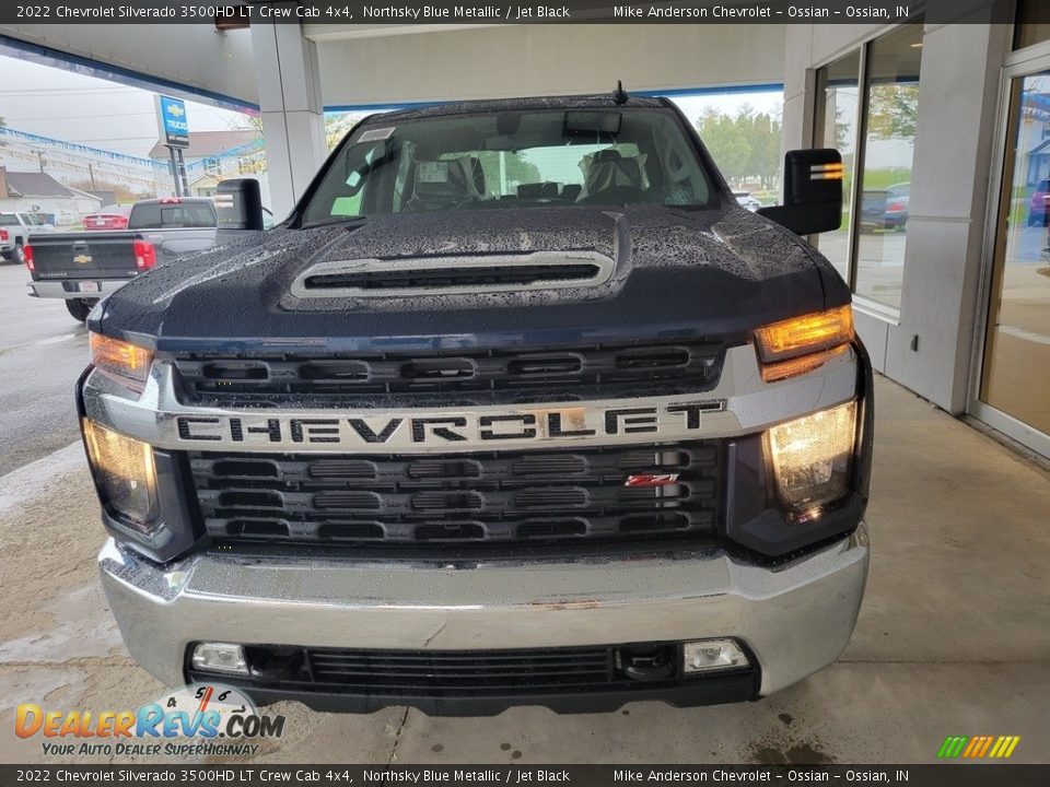 2022 Chevrolet Silverado 3500HD LT Crew Cab 4x4 Northsky Blue Metallic / Jet Black Photo #6