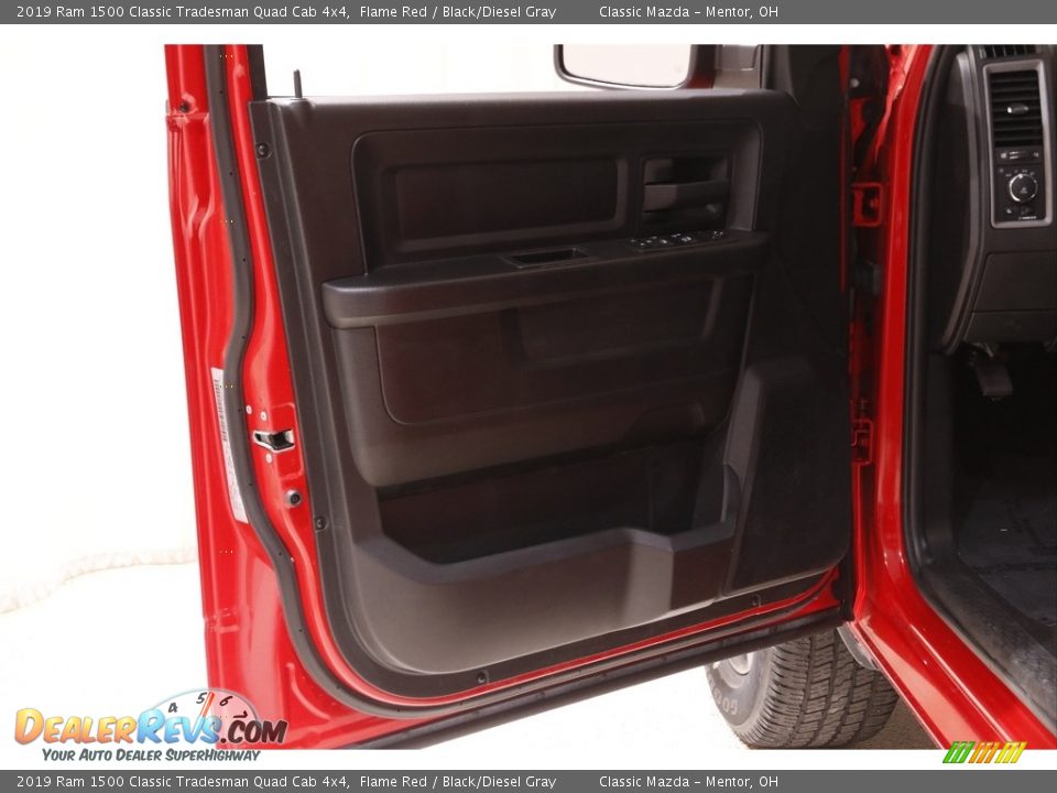 2019 Ram 1500 Classic Tradesman Quad Cab 4x4 Flame Red / Black/Diesel Gray Photo #4