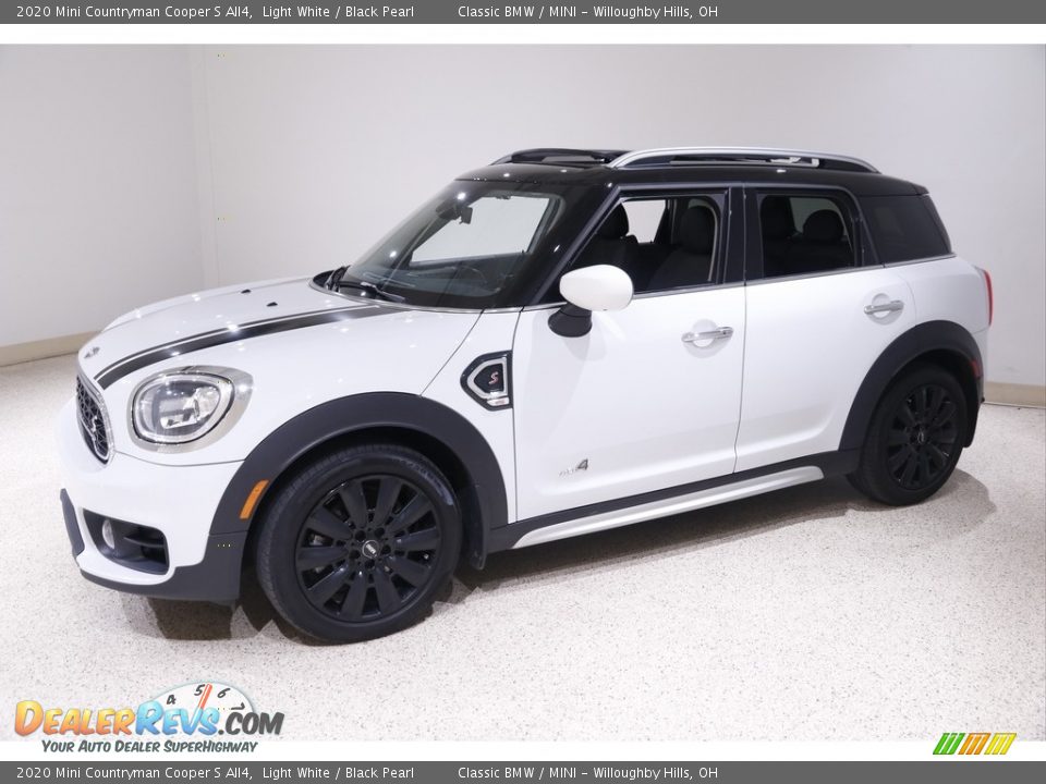 Light White 2020 Mini Countryman Cooper S All4 Photo #3