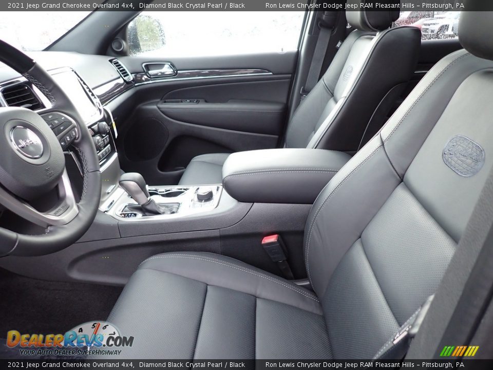 Front Seat of 2021 Jeep Grand Cherokee Overland 4x4 Photo #11