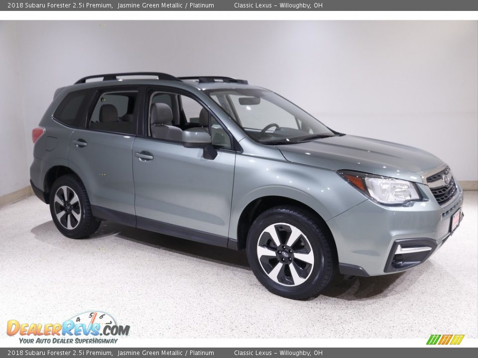 2018 Subaru Forester 2.5i Premium Jasmine Green Metallic / Platinum Photo #1