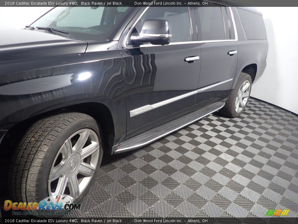 2018 Cadillac Escalade ESV Luxury 4WD Black Raven / Jet Black Photo #12