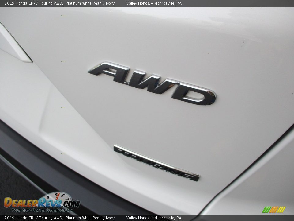 2019 Honda CR-V Touring AWD Platinum White Pearl / Ivory Photo #6