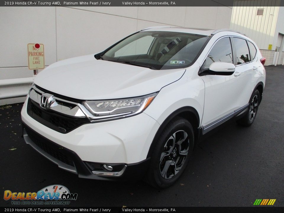 2019 Honda CR-V Touring AWD Platinum White Pearl / Ivory Photo #10