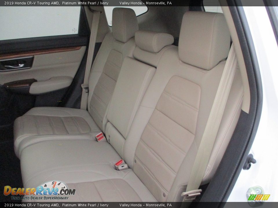 2019 Honda CR-V Touring AWD Platinum White Pearl / Ivory Photo #14