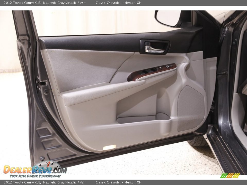 2012 Toyota Camry XLE Magnetic Gray Metallic / Ash Photo #4