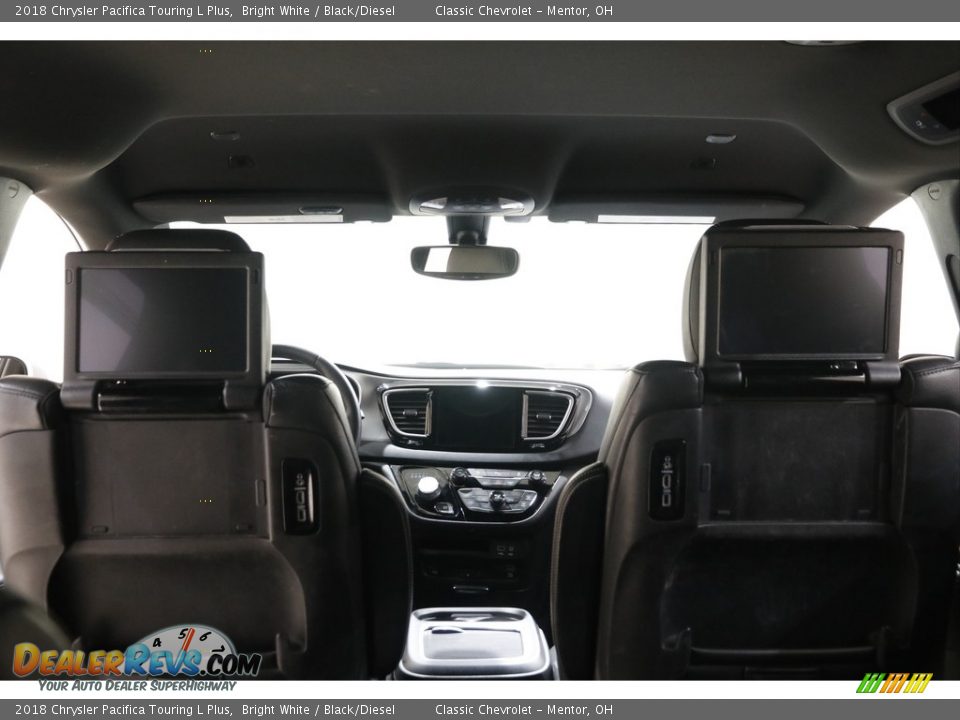 2018 Chrysler Pacifica Touring L Plus Bright White / Black/Diesel Photo #24