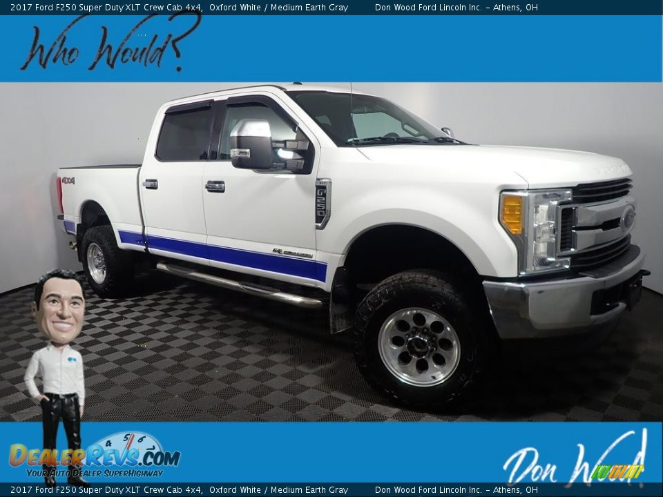 2017 Ford F250 Super Duty XLT Crew Cab 4x4 Oxford White / Medium Earth Gray Photo #1