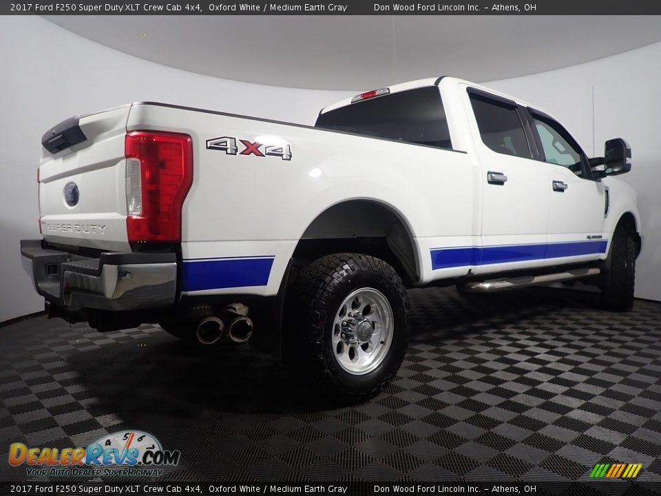 2017 Ford F250 Super Duty XLT Crew Cab 4x4 Oxford White / Medium Earth Gray Photo #15