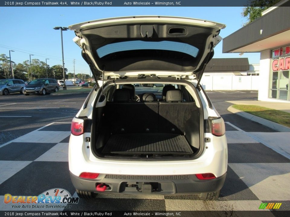 2018 Jeep Compass Trailhawk 4x4 White / Black/Ruby Red Photo #5