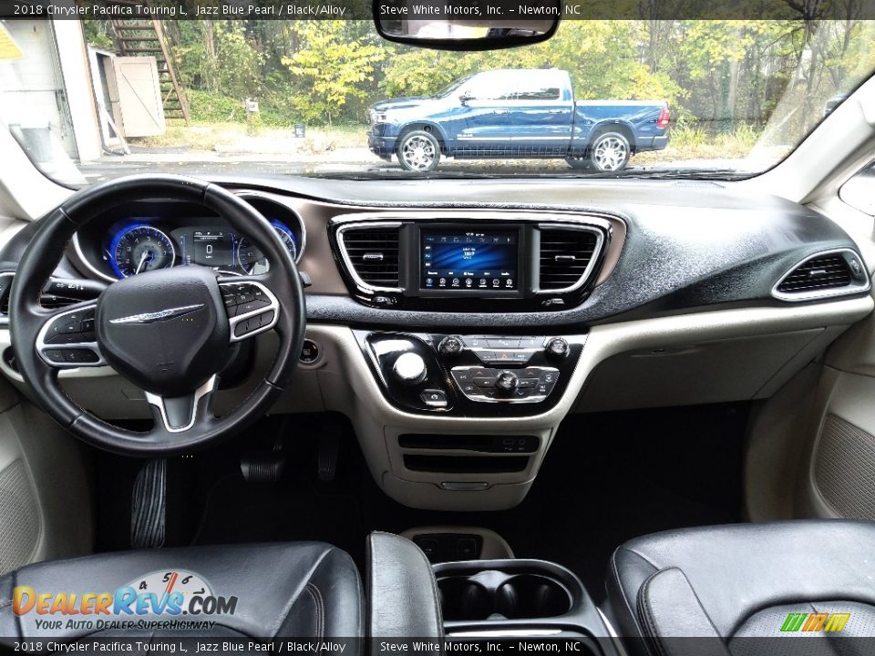 2018 Chrysler Pacifica Touring L Jazz Blue Pearl / Black/Alloy Photo #19