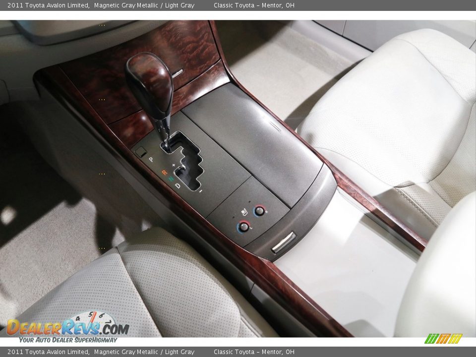2011 Toyota Avalon Limited Magnetic Gray Metallic / Light Gray Photo #10