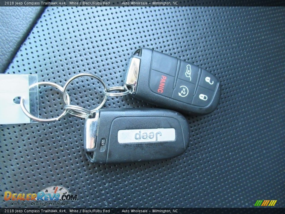 2018 Jeep Compass Trailhawk 4x4 White / Black/Ruby Red Photo #20