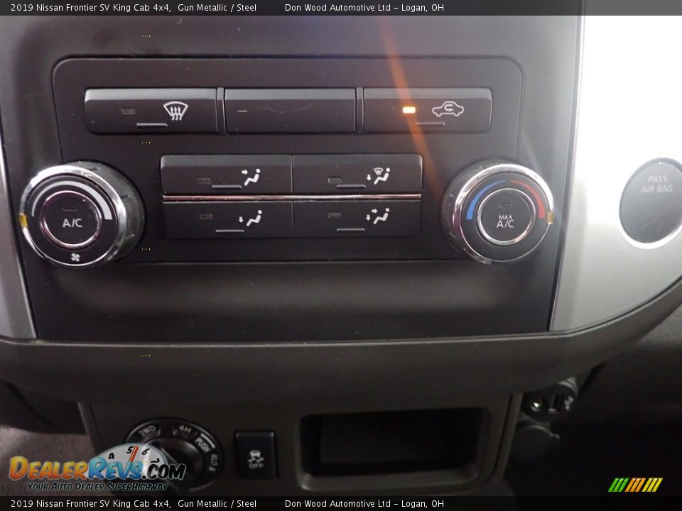 2019 Nissan Frontier SV King Cab 4x4 Gun Metallic / Steel Photo #21