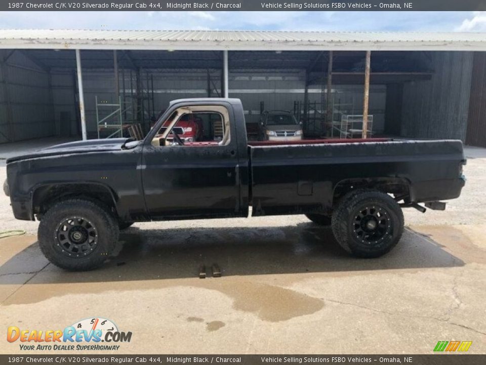 1987 Chevrolet C/K V20 Silverado Regular Cab 4x4 Midnight Black / Charcoal Photo #1