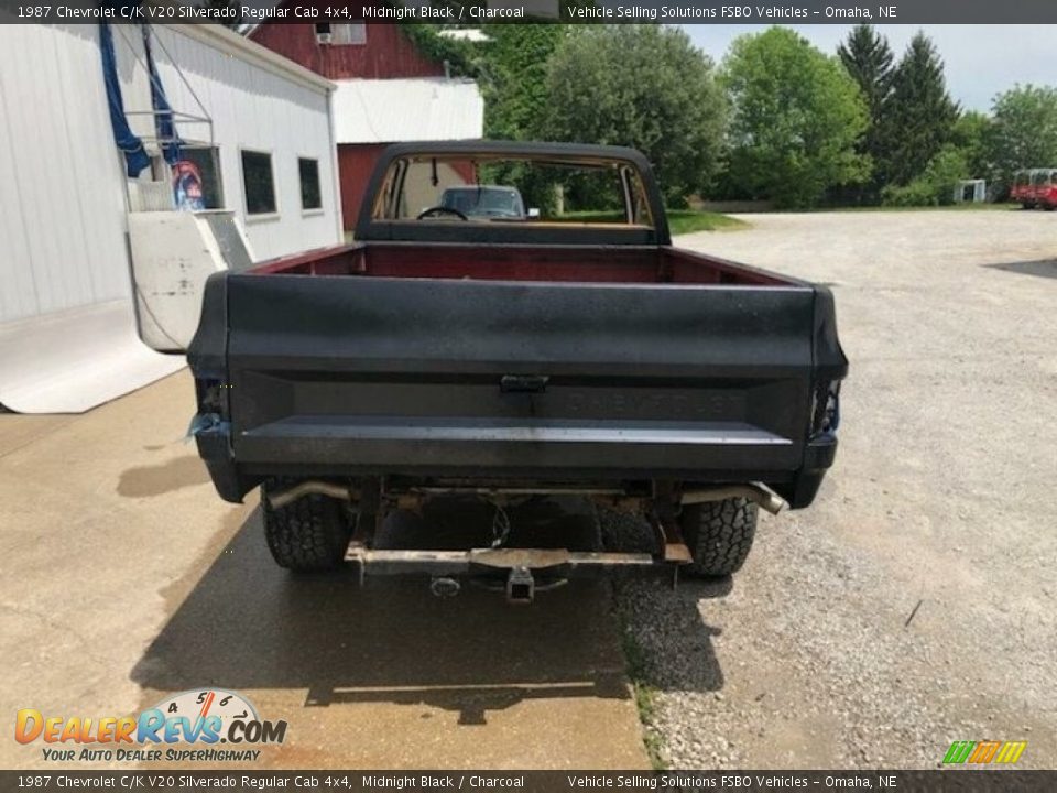 1987 Chevrolet C/K V20 Silverado Regular Cab 4x4 Midnight Black / Charcoal Photo #6