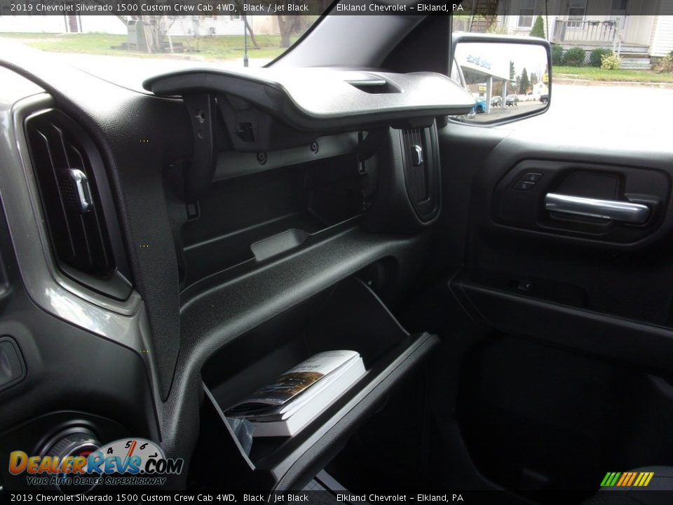 2019 Chevrolet Silverado 1500 Custom Crew Cab 4WD Black / Jet Black Photo #33