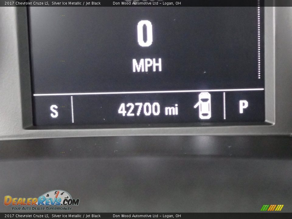 2017 Chevrolet Cruze LS Silver Ice Metallic / Jet Black Photo #35