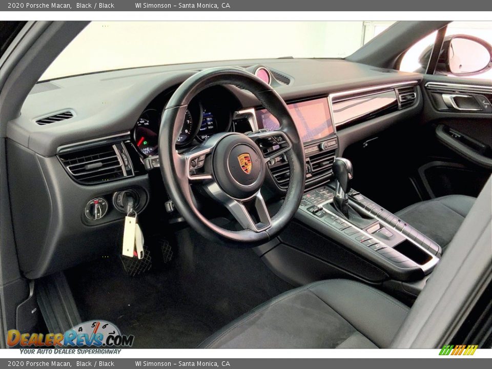 Black Interior - 2020 Porsche Macan  Photo #14