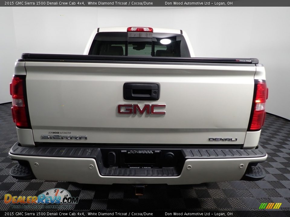 2015 GMC Sierra 1500 Denali Crew Cab 4x4 White Diamond Tricoat / Cocoa/Dune Photo #17
