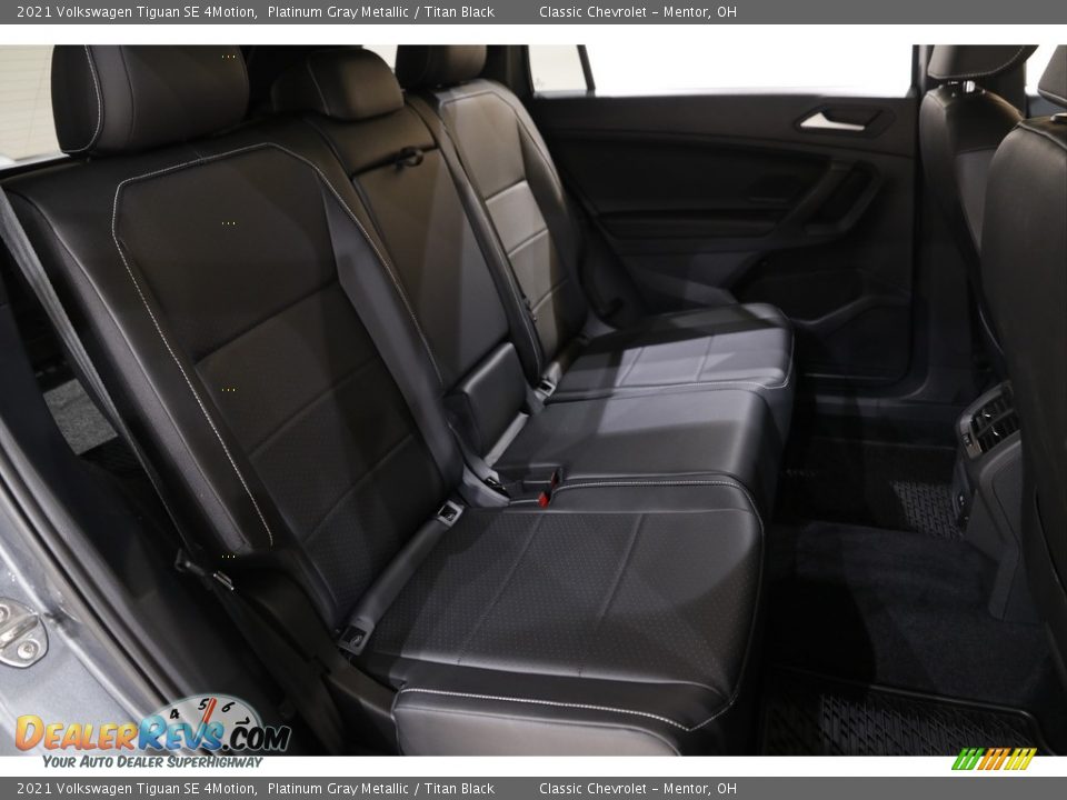 Rear Seat of 2021 Volkswagen Tiguan SE 4Motion Photo #15