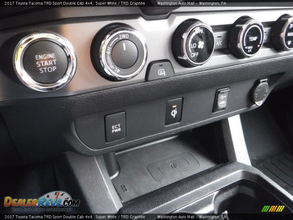 2017 Toyota Tacoma TRD Sport Double Cab 4x4 Super White / TRD Graphite Photo #7