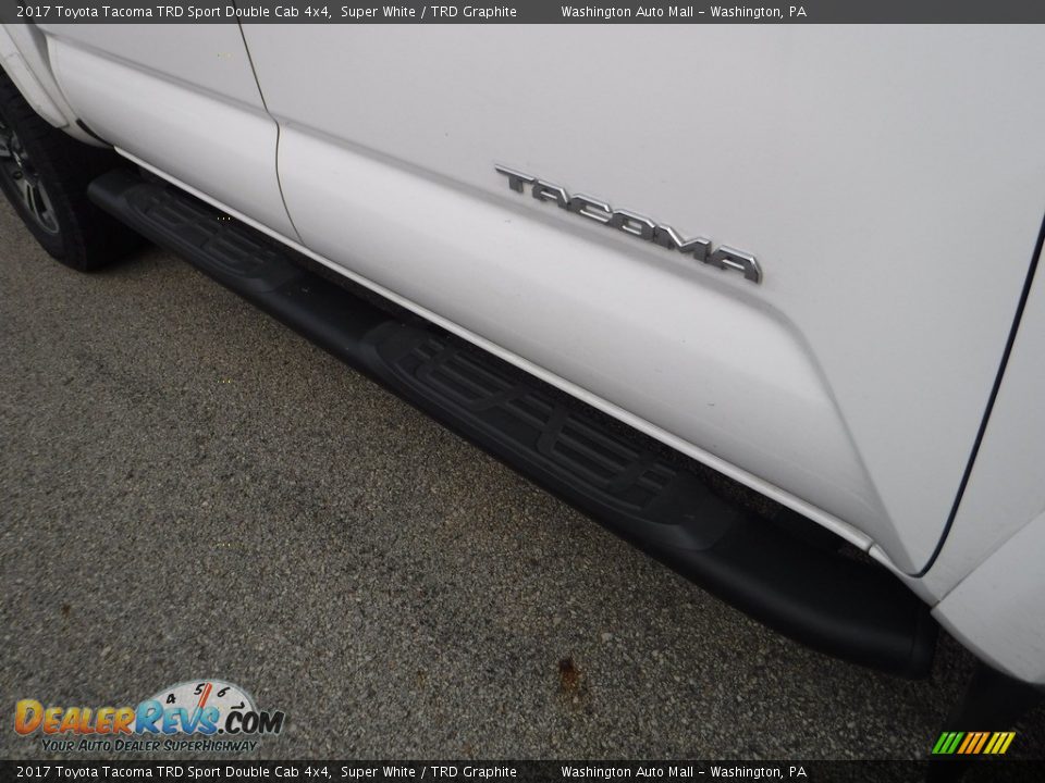 2017 Toyota Tacoma TRD Sport Double Cab 4x4 Super White / TRD Graphite Photo #11
